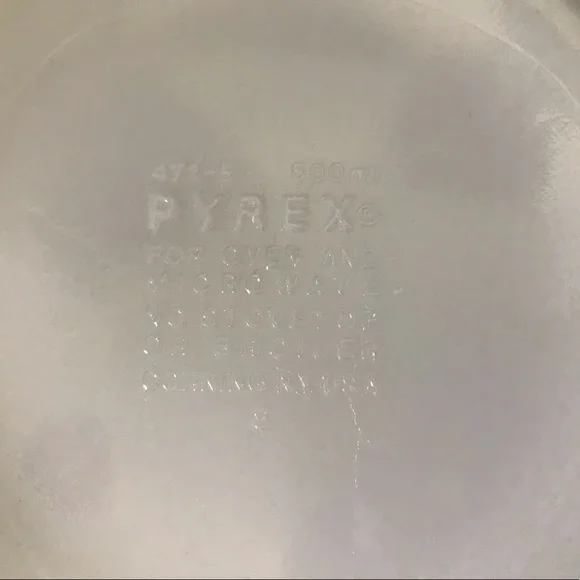 Vintage Pyrex Butterfly Gold 471-B 500ml. Without lid - Picture 8 of 8